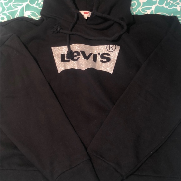 Levi's Tops - Levi’s Sweatshirt